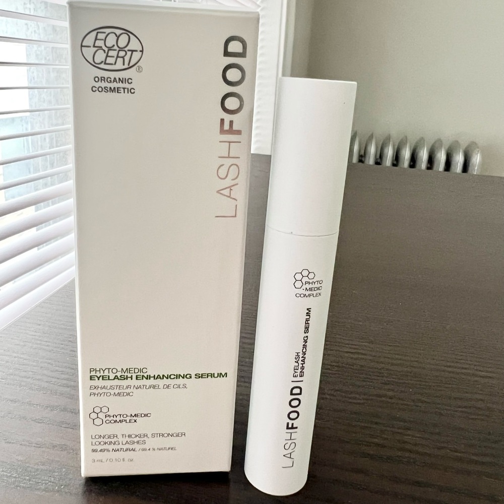 Lash Food, Eyelash enhancing serum 3 month supply. 3ml